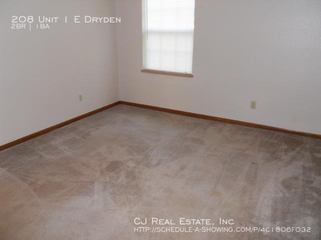 208 E Dryden St Apt 1 #1 - Photo 7 of 7