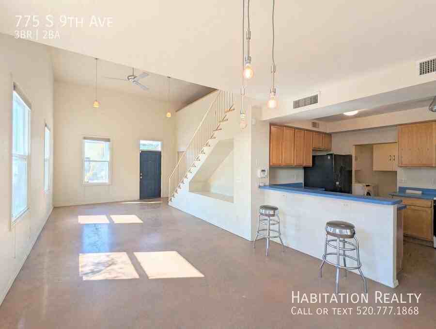 775 S 9th Ave - Photo 4 of 25