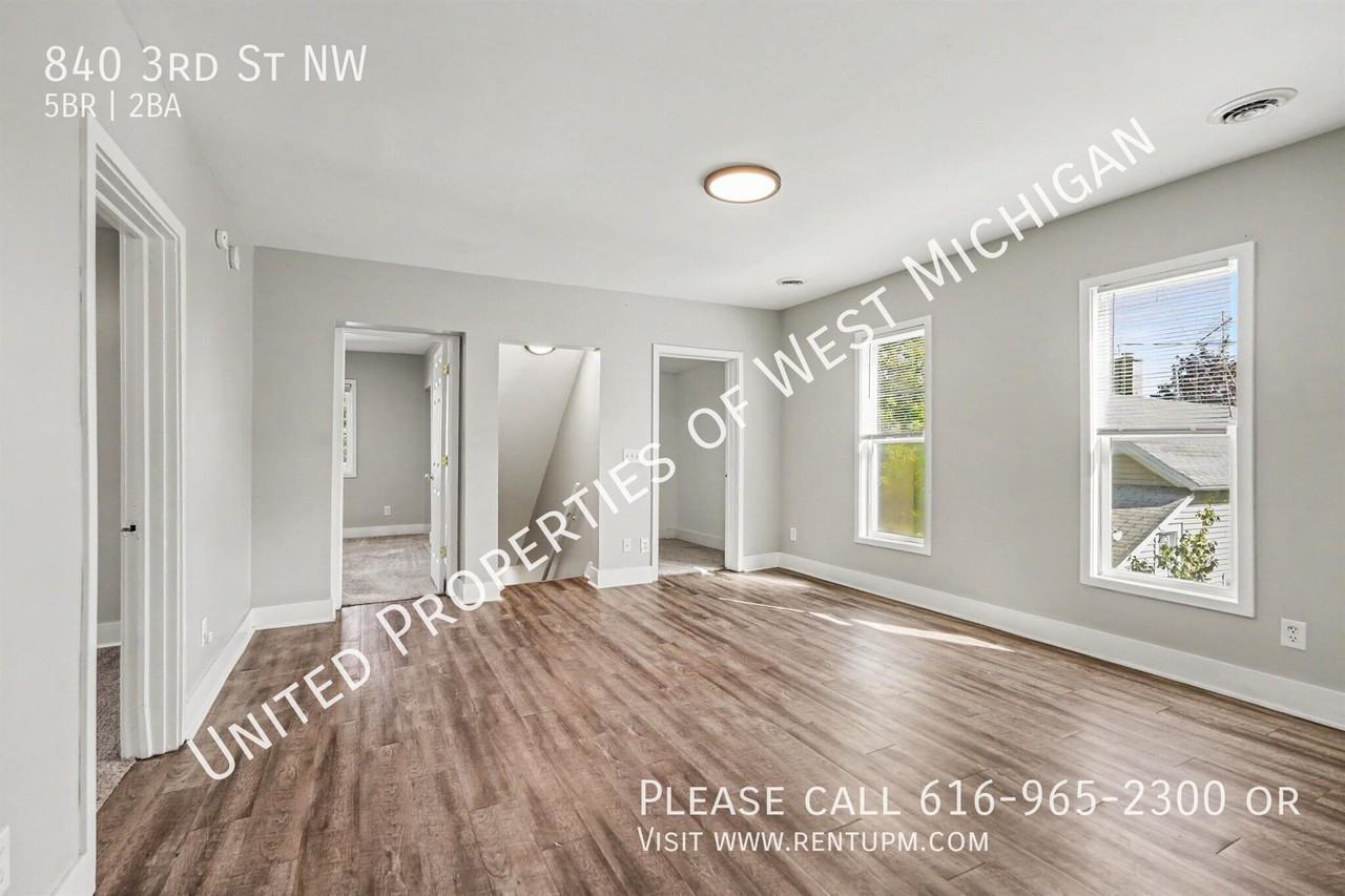 840 3rd St Nw - Photo 2 of 19