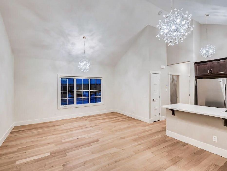 35 Hong Kong Rd Sw - Photo 2 of 22