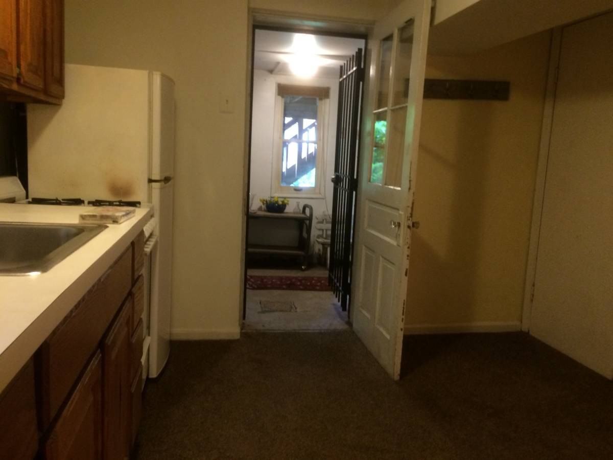 Macomb Garden Apt #1 - Photo 2 of 8