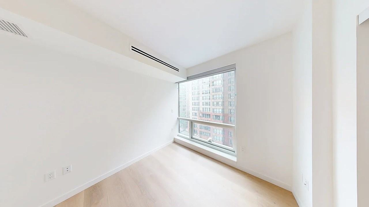 1277 - 1277 Hornby St - Photo 6 of 13