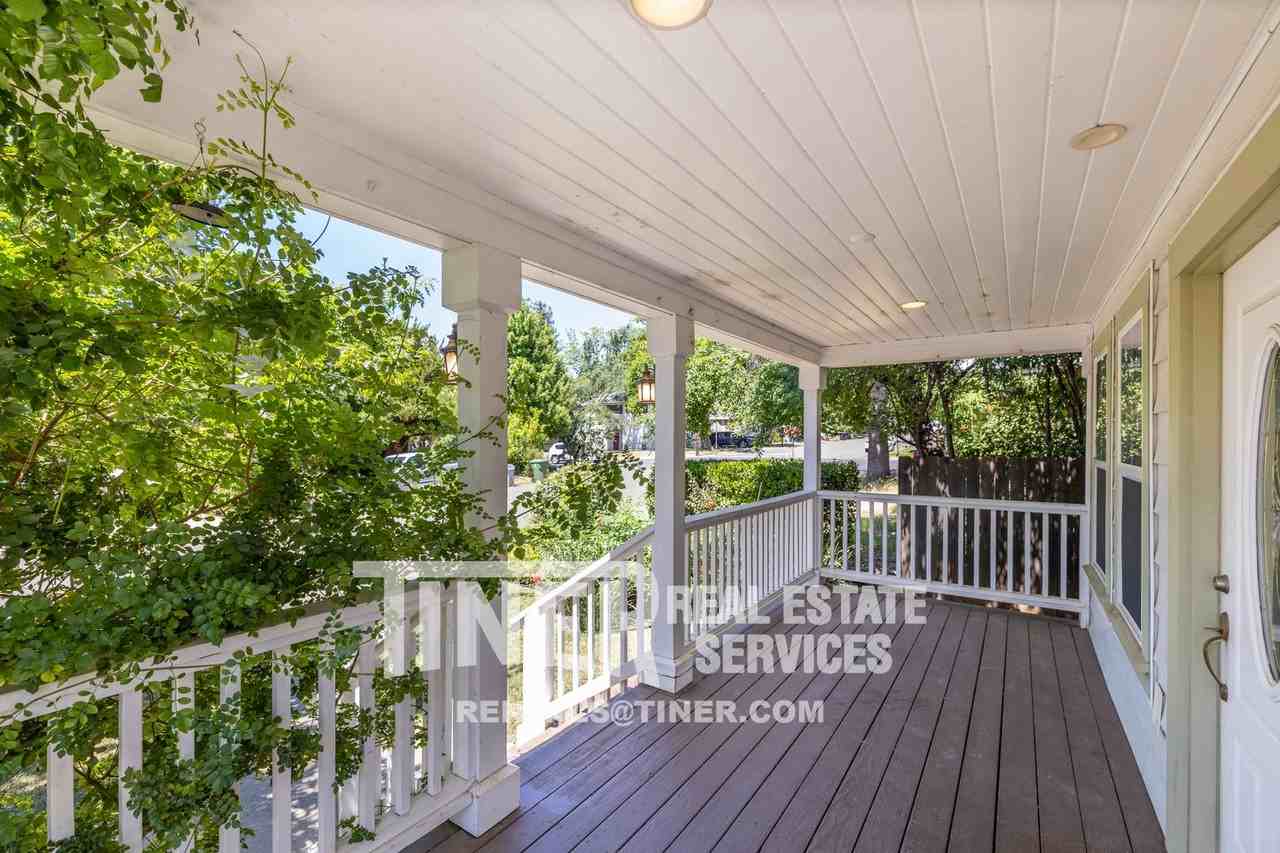 603 Mormon St - Photo 6 of 37