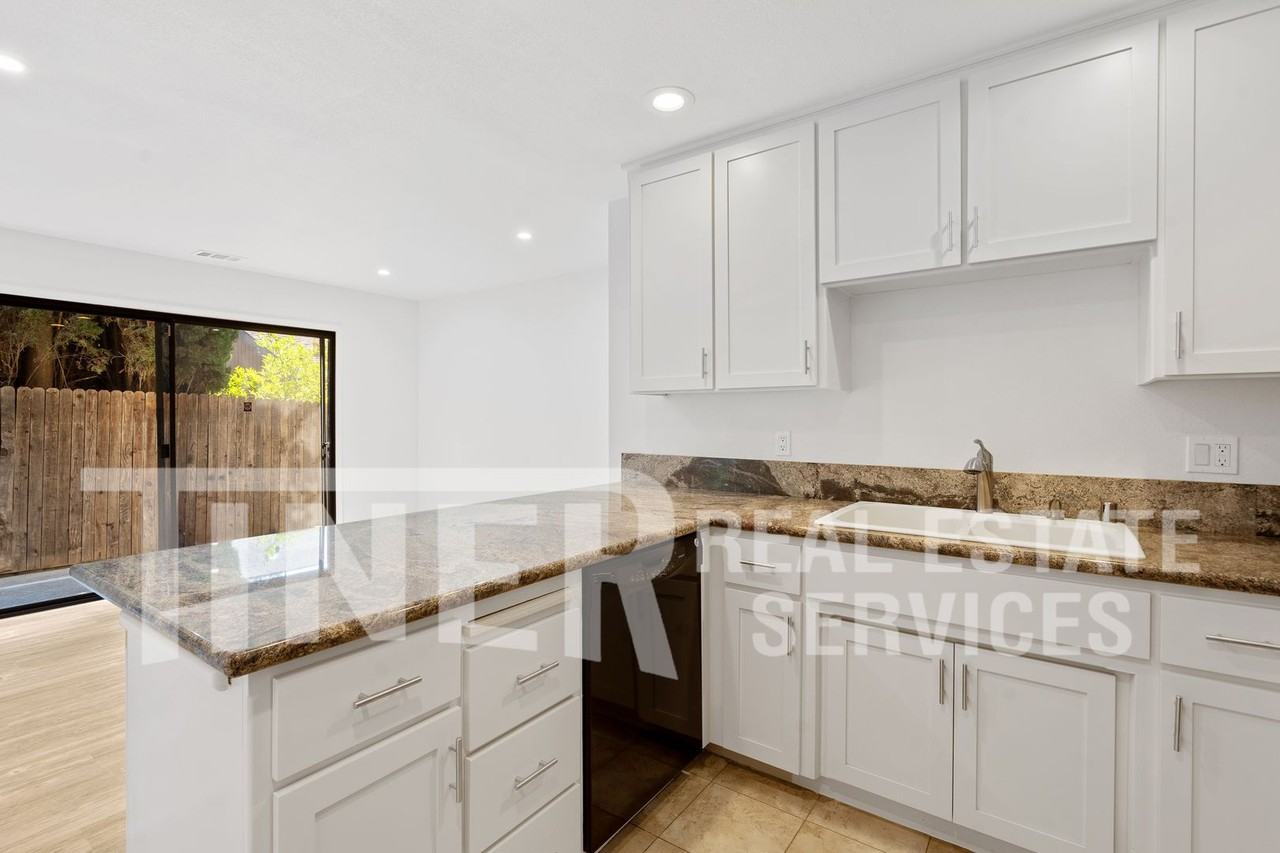 7796 Monal Ct - Photo 4 of 24