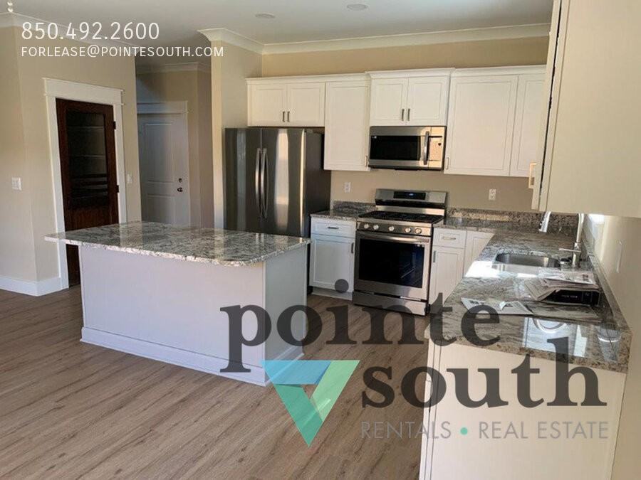 817 Willow St - Photo 2 of 25