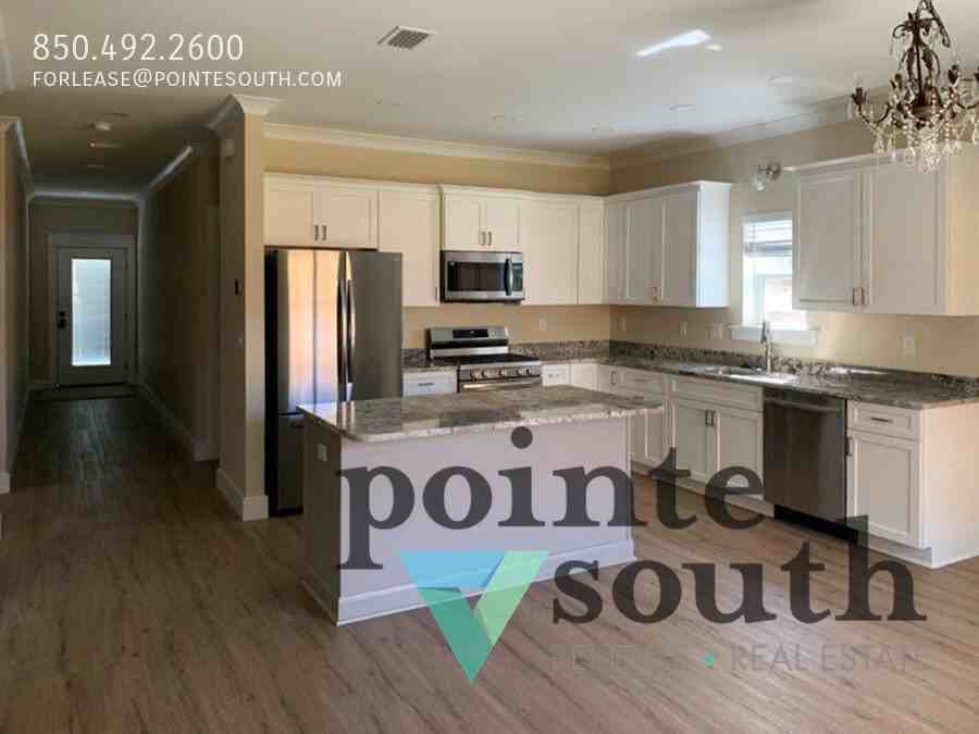 817 Willow St - Photo 3 of 25