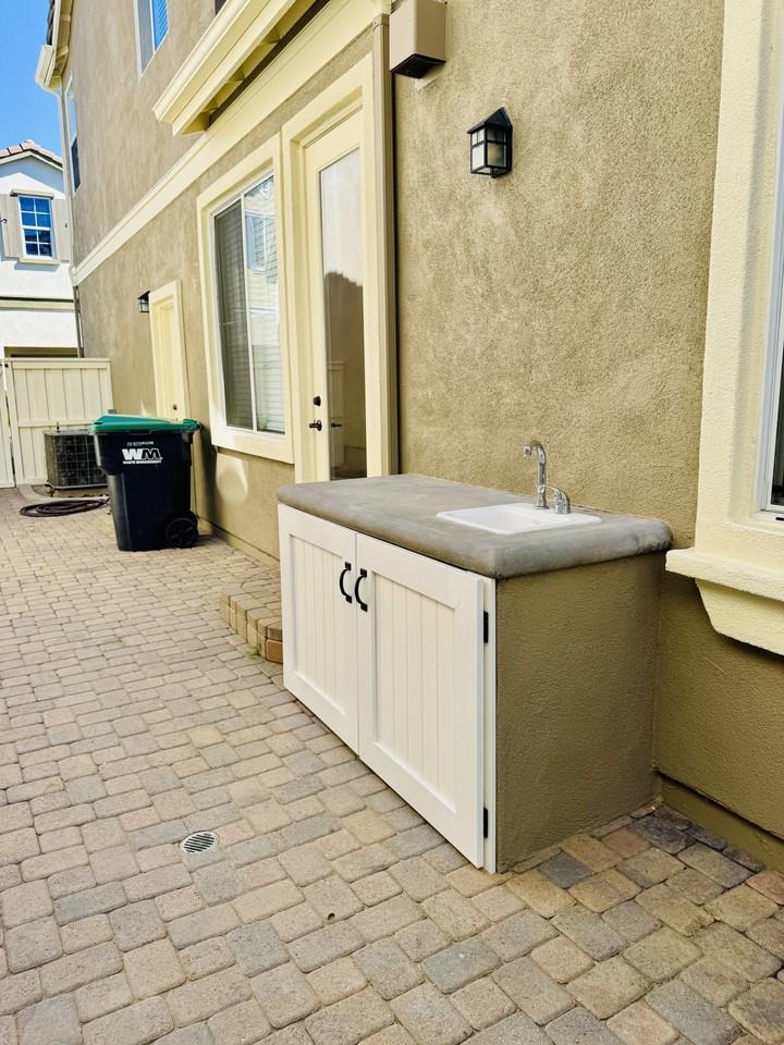 4 Stone Turret Ct #NA - Photo 3 of 18
