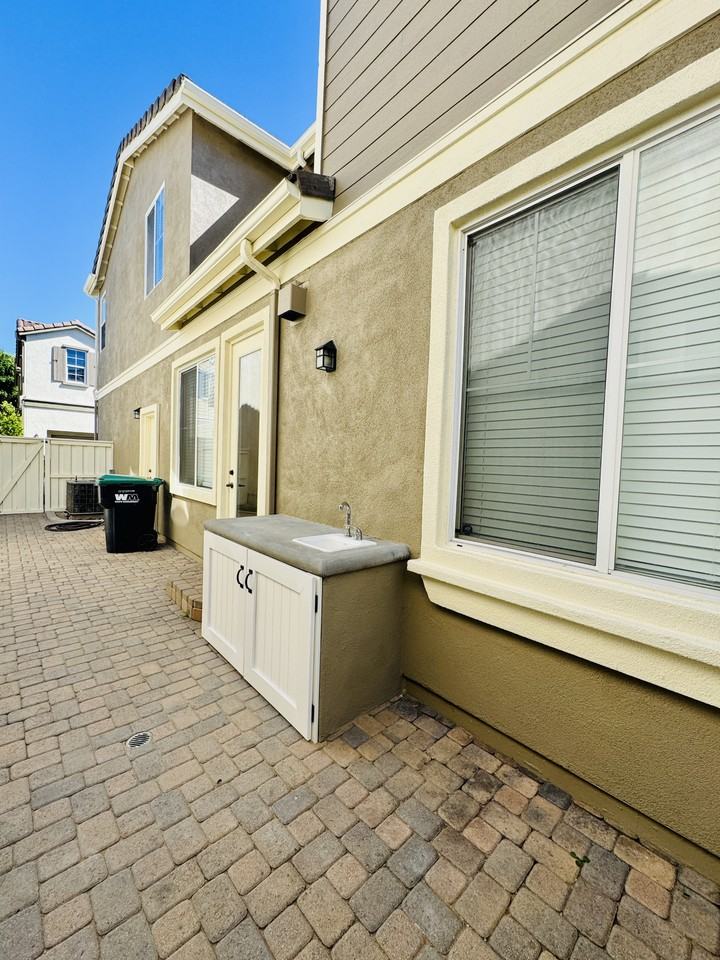 4 Stone Turret Ct #NA - Photo 4 of 18