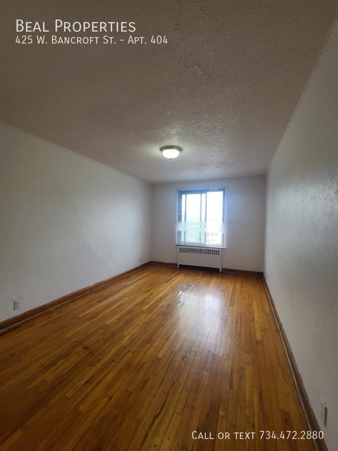 425 W Bancroft St #404 - Photo 7 of 18
