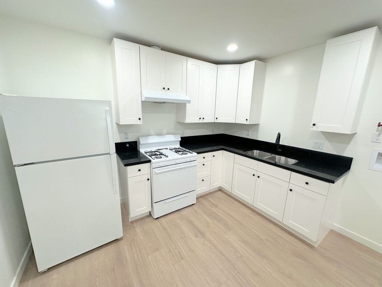 244 244 1/2 E 97th St - 244 1/2 - Photo 3 of 8