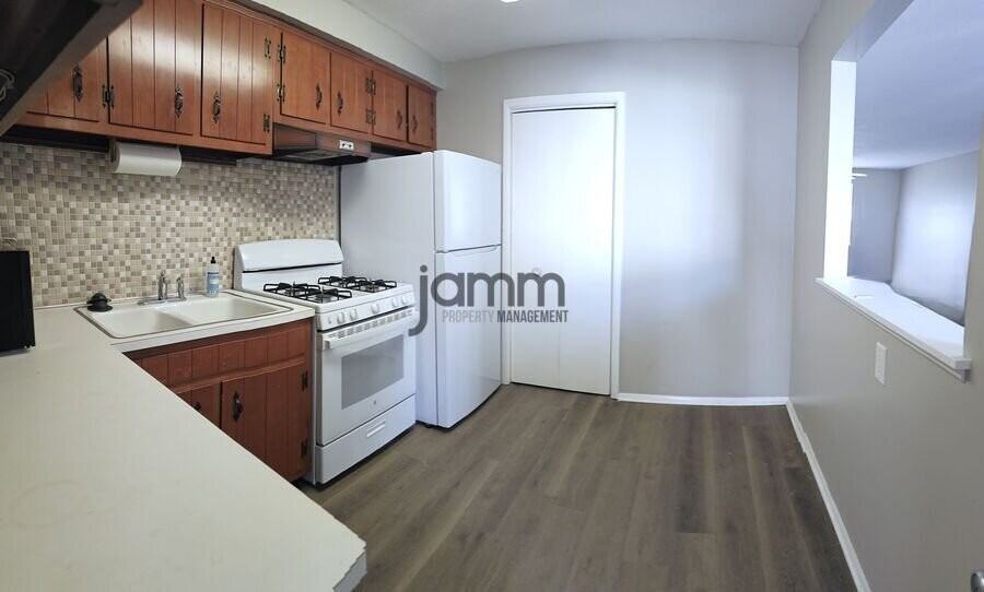 24496 Clareshire Dr #9H - Photo 7 of 24