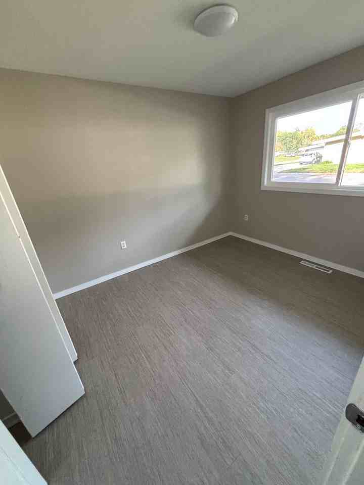 Oak Hill Land & Realty LLC - Photo 4 of 21