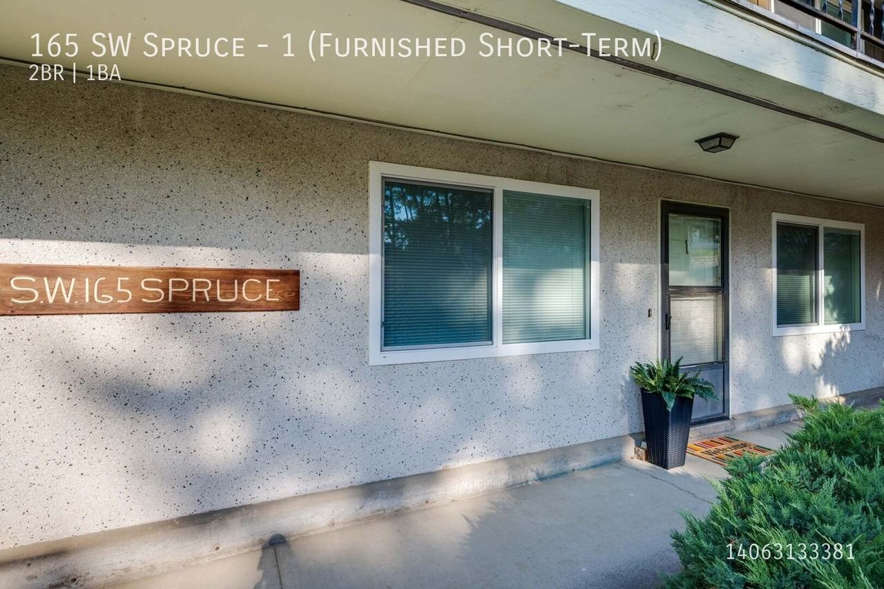 165 Sw Spruce St - Photo 2 of 16