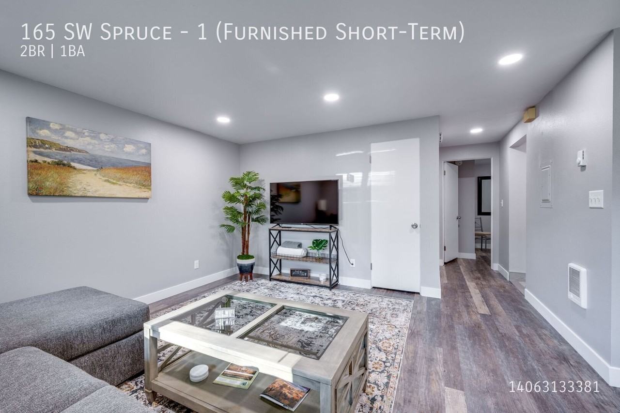 165 Sw Spruce St - Photo 6 of 16