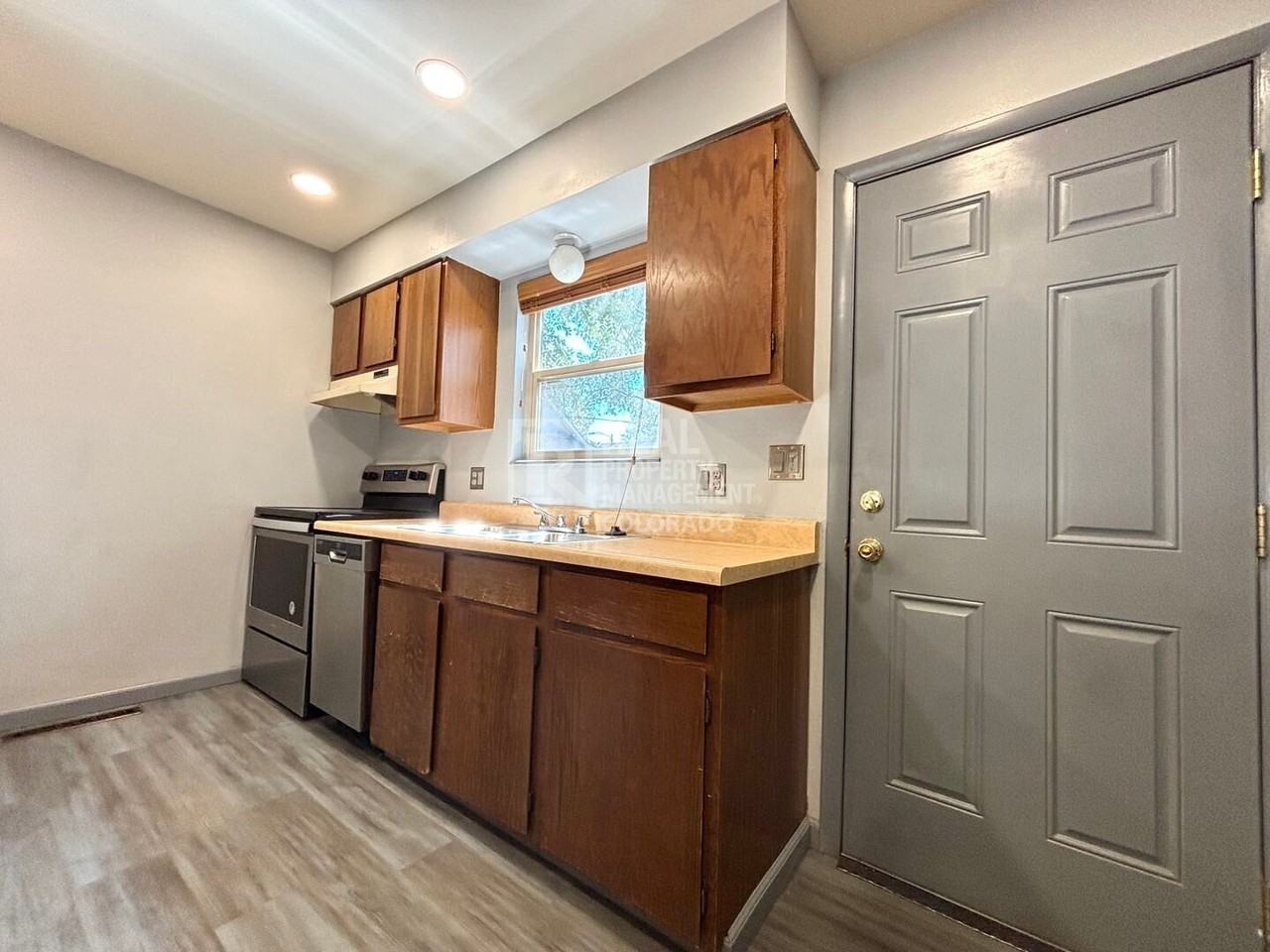 407 W Polk St - Photo 4 of 14