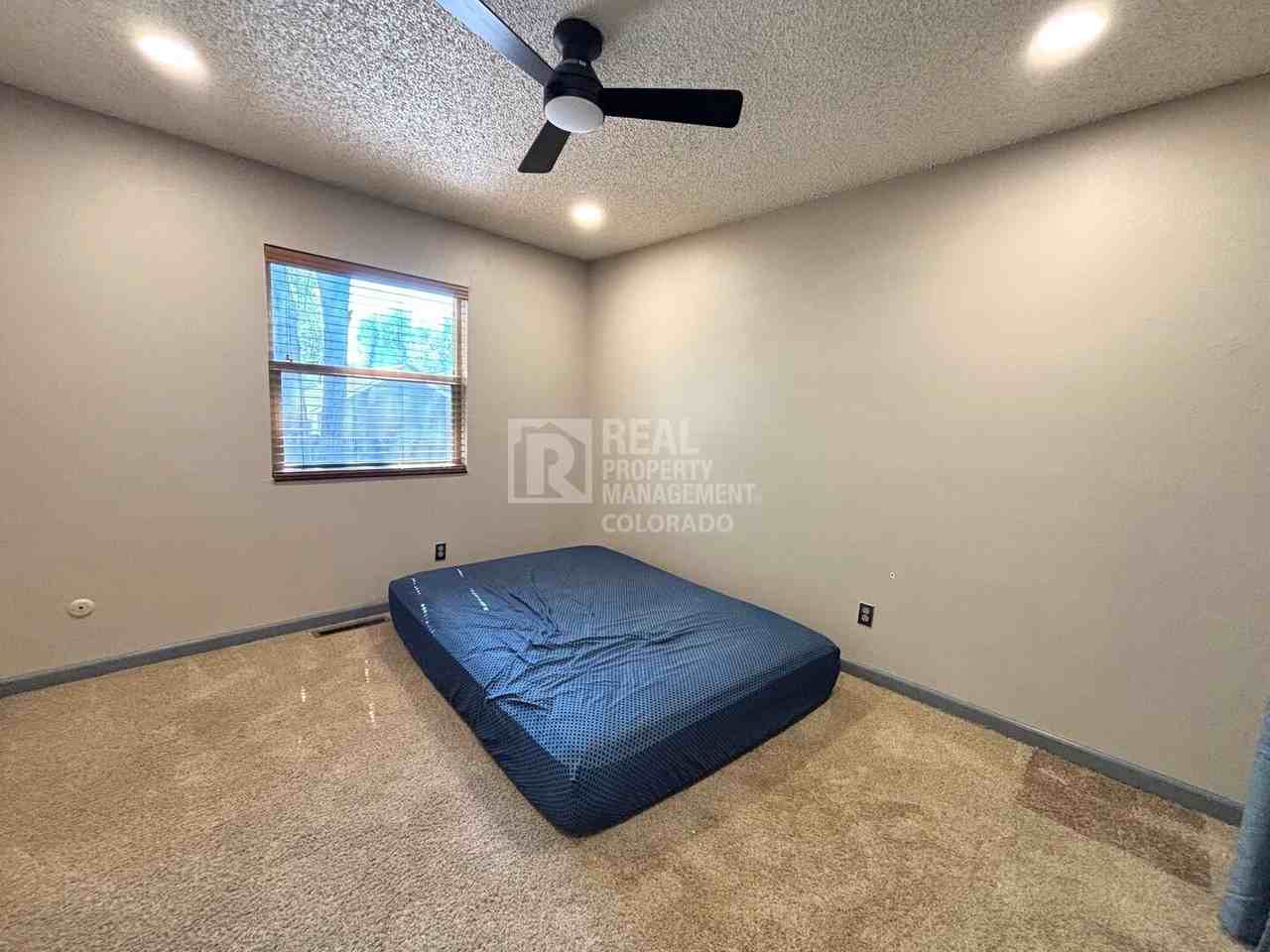 407 W Polk St - Photo 7 of 14