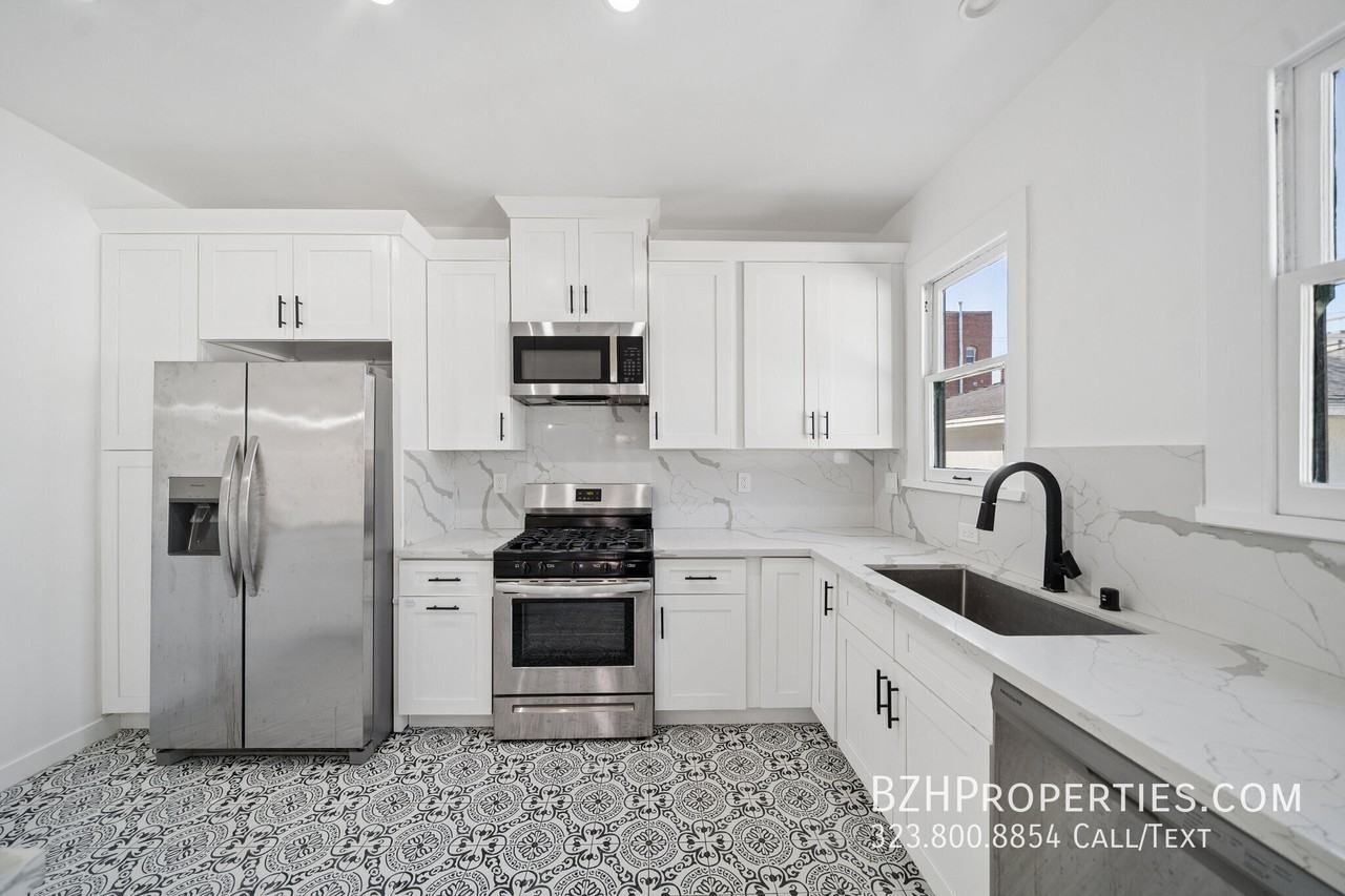 643 1/2 S Cloverdale Ave - Photo 5 of 29
