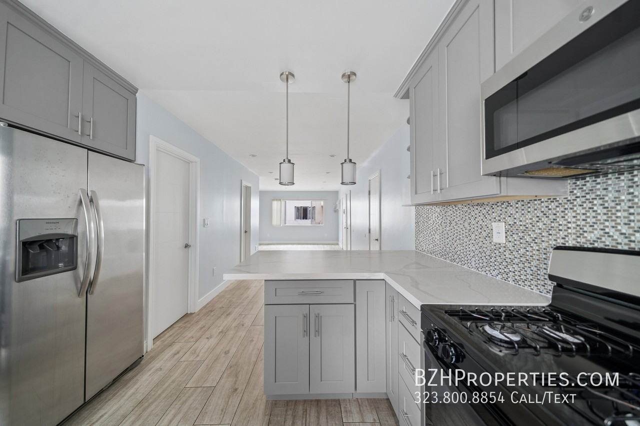 5341 Vantage Ave #3B - Photo 7 of 19