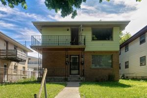 featured image of 6113 W Leon Ter