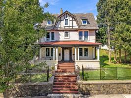 featured image of 414 Cherokee St