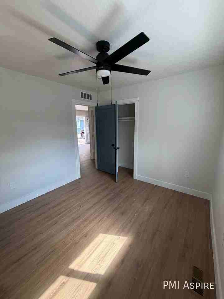 5513 W Mississippi Ave #2 - Photo 4 of 17