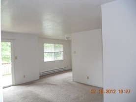 419 Queen - Photo 1 of 1