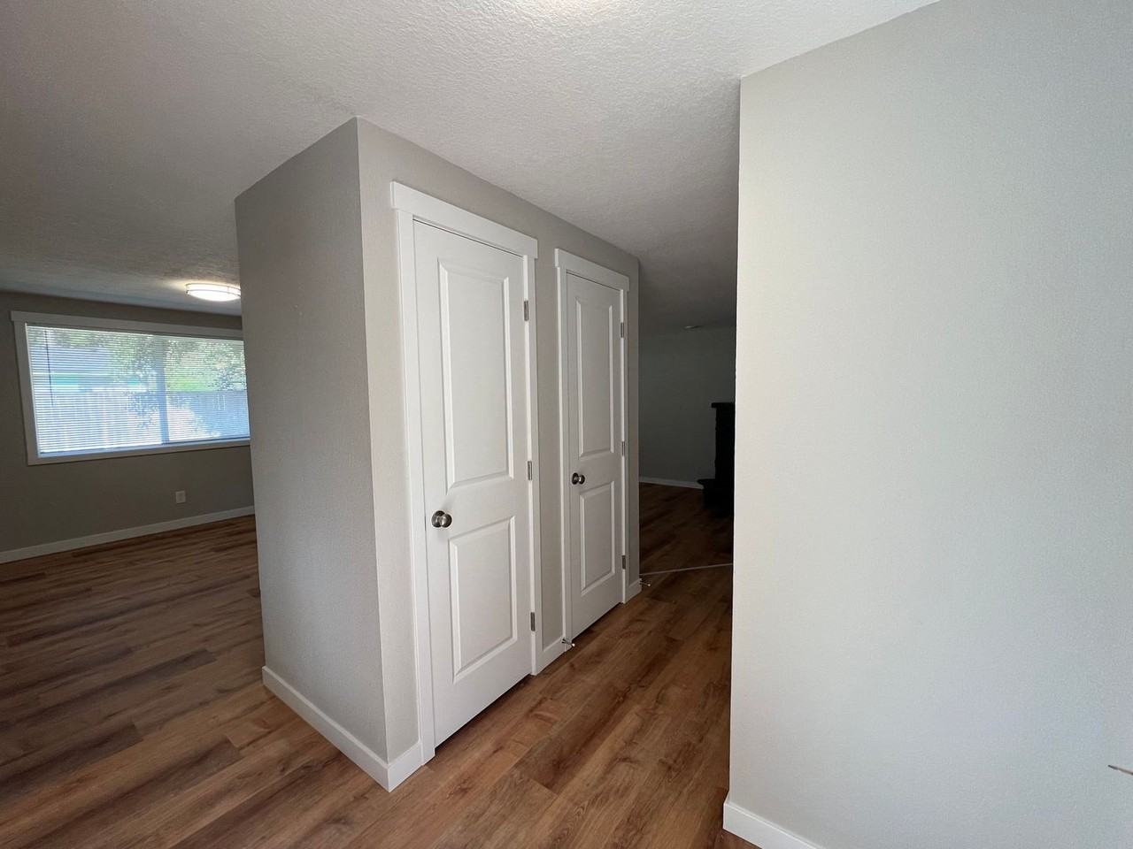 14520 Ne 74th St - Photo 3 of 28