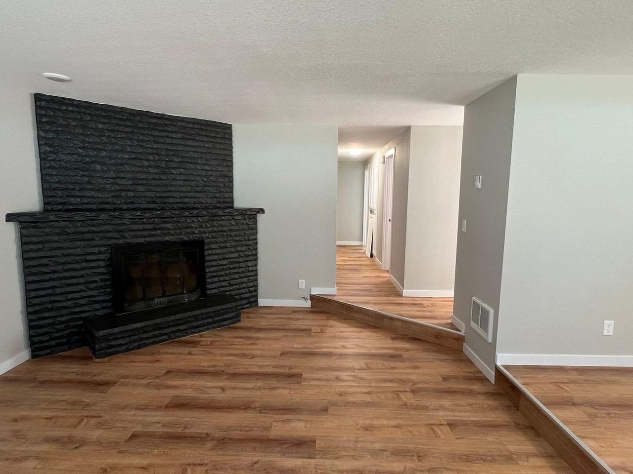 14520 Ne 74th St - Photo 7 of 28