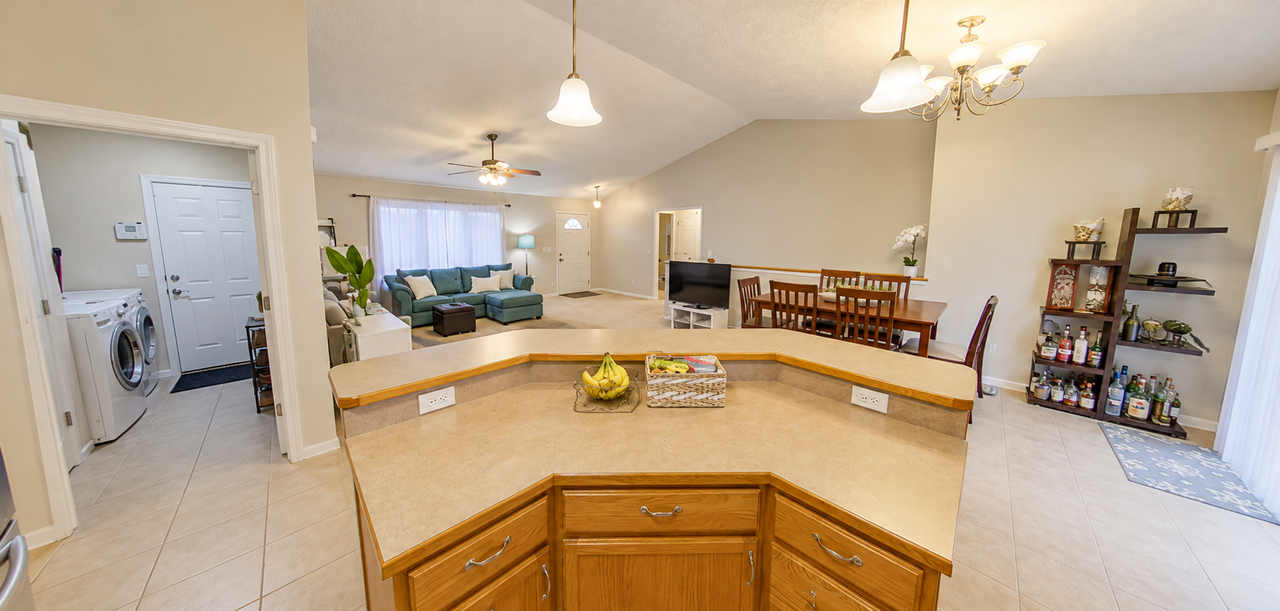 1045 Highland Ridge Dr - Photo 2 of 15