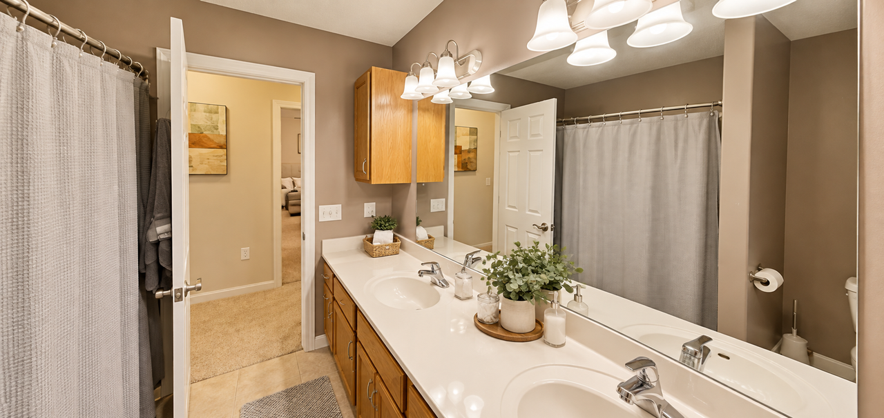1045 Highland Ridge Dr - Photo 5 of 15
