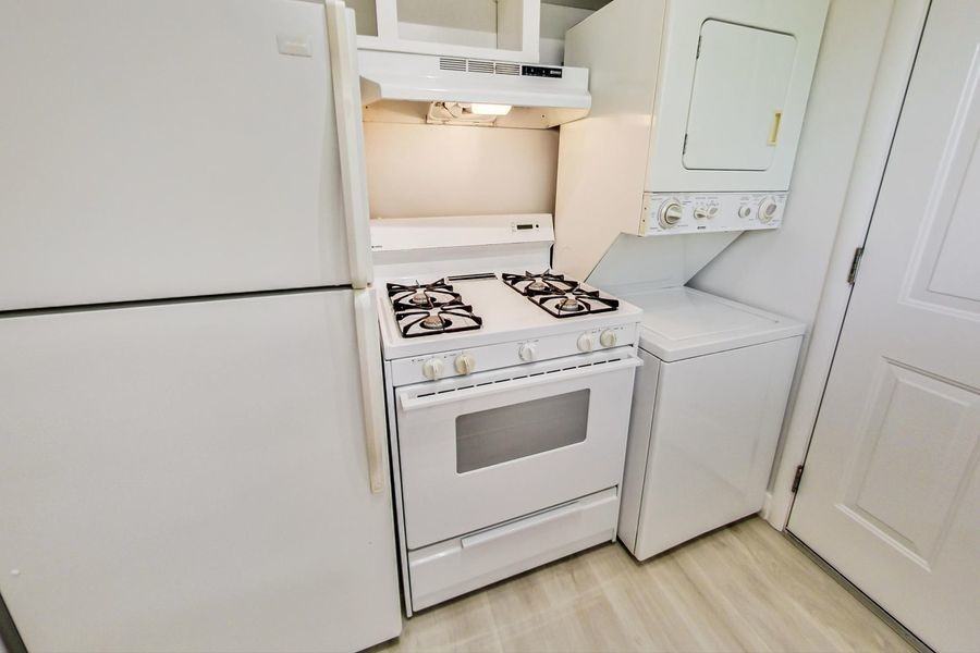 143 Alma St #04 - Photo 2 of 22