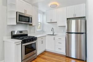 featured image of 159 Emerson St #04