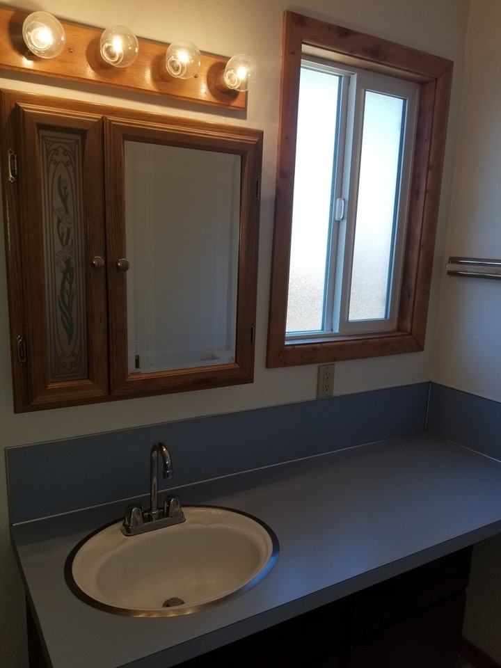 232 Ne 7th St - Photo 6 of 11