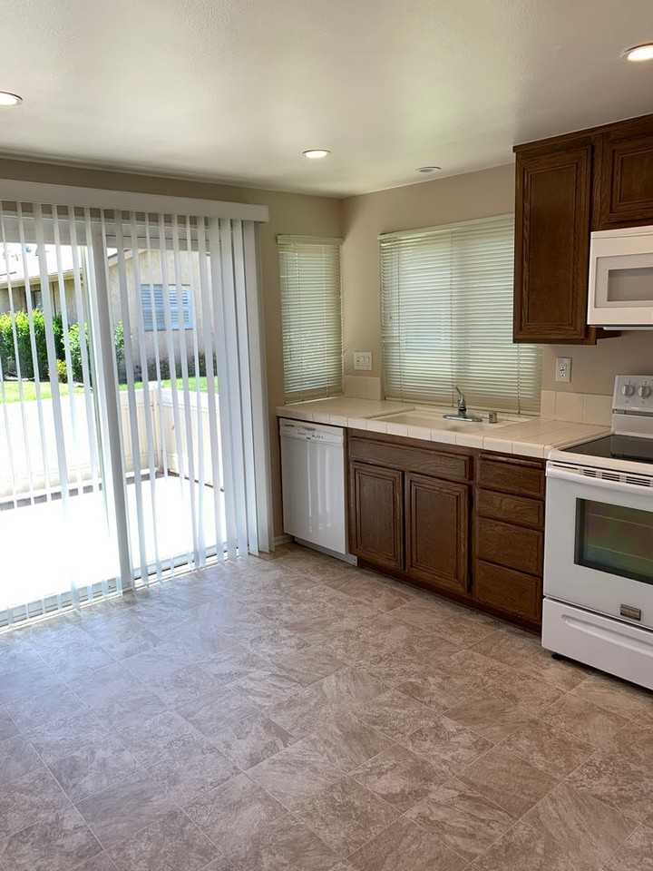 31111 Village 31 - Photo 7 of 21