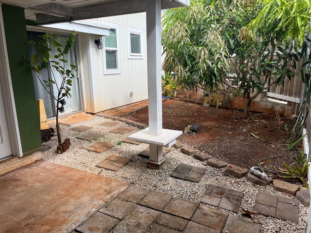 99-1006 Puumakani St - Photo 3 of 10