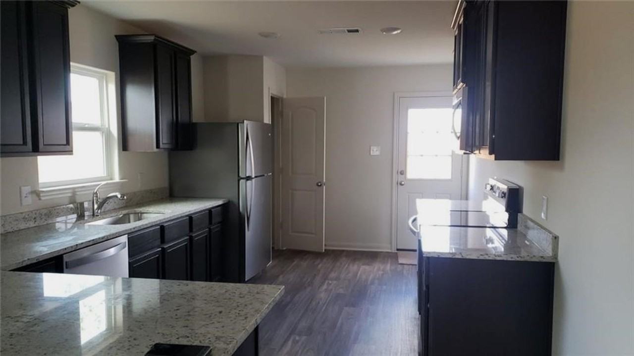 101 Brunswick Ln - Photo 5 of 8