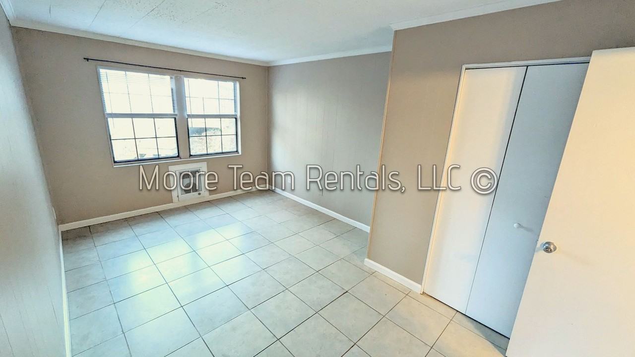 Hendersonville Heights Apts 84 - Photo 4 of 8