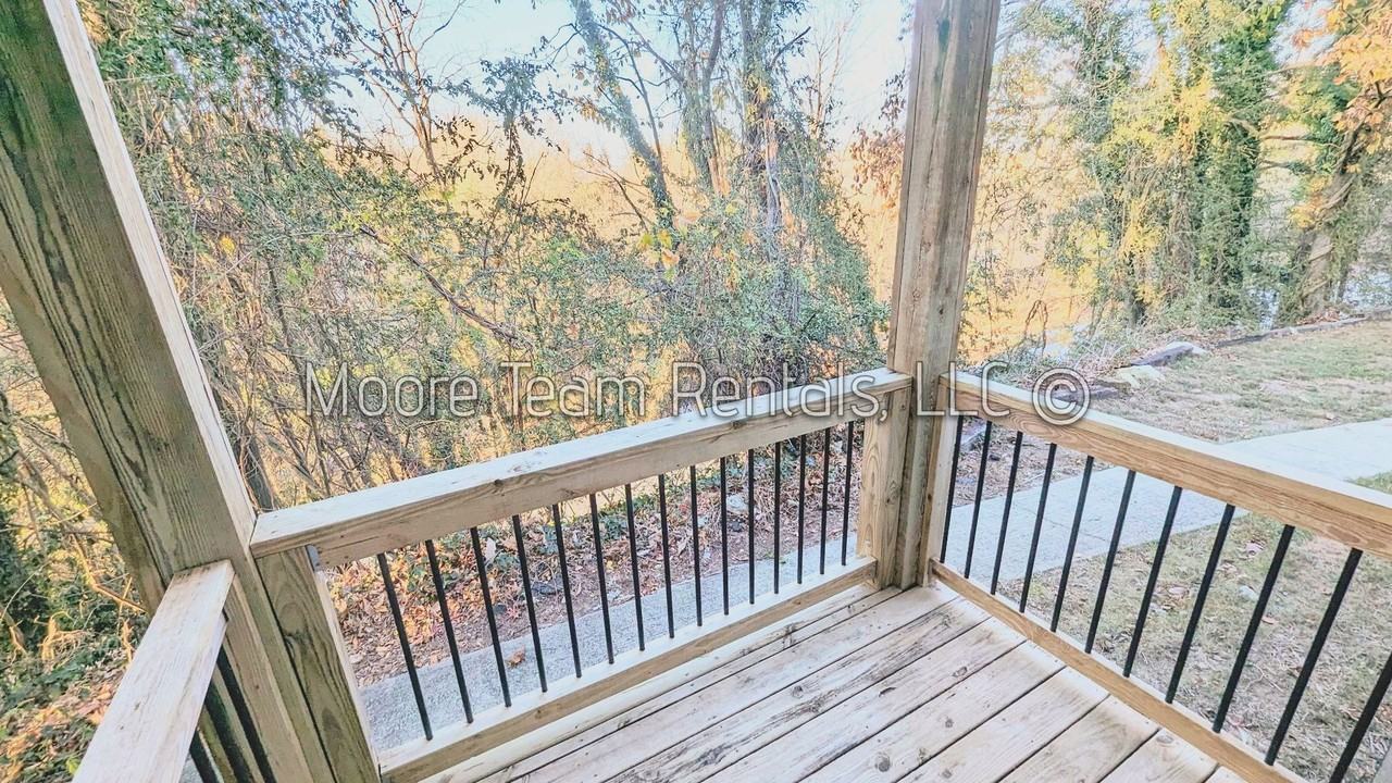 Hendersonville Heights Apts 84 - Photo 6 of 8
