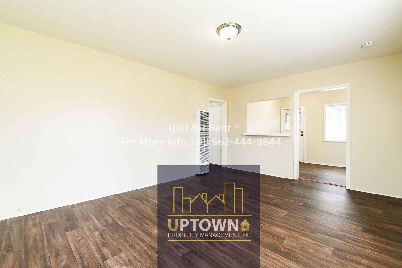 11756 Downey Ave - Photo 6 of 15