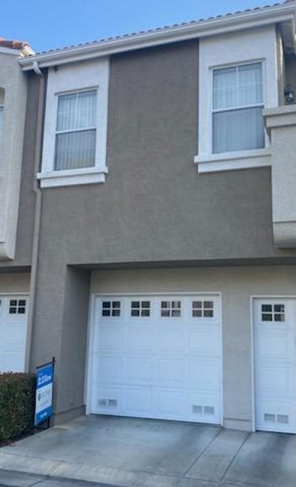 332 Gullotti Pl - Photo 3 of 23