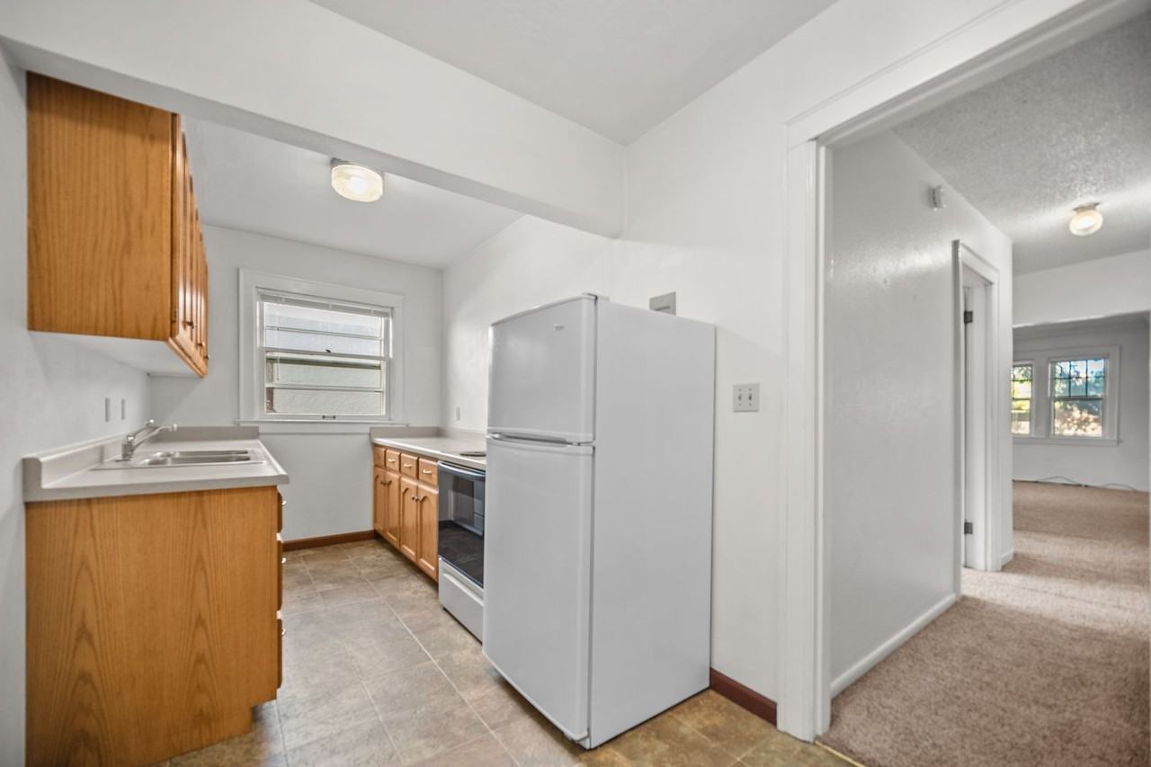 Grande Ronde Apartments - Photo 4 of 28