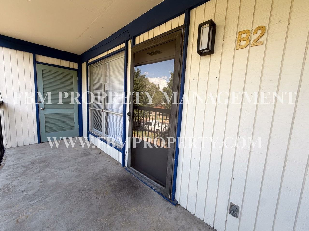 407 N Preston St #B2 - Photo 2 of 14