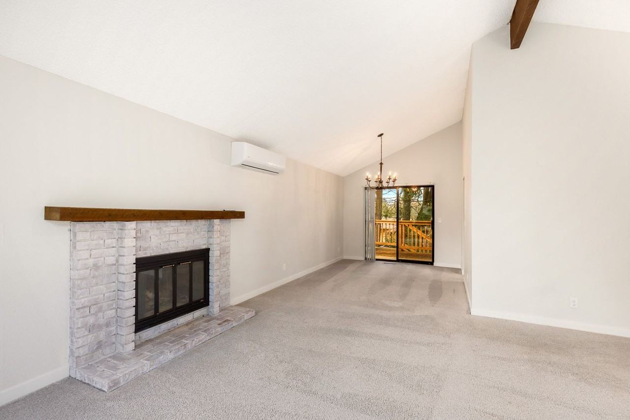 14035 92nd Pl Ne - Photo 4 of 18
