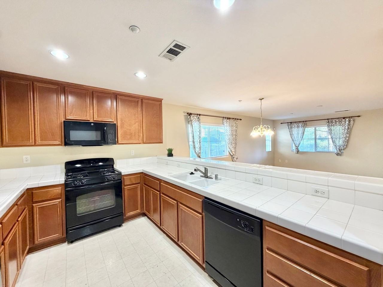 15681 Lasselle St #68 - Photo 6 of 26