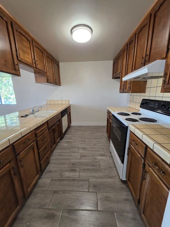3112 La Costa St #D - Photo 7 of 19