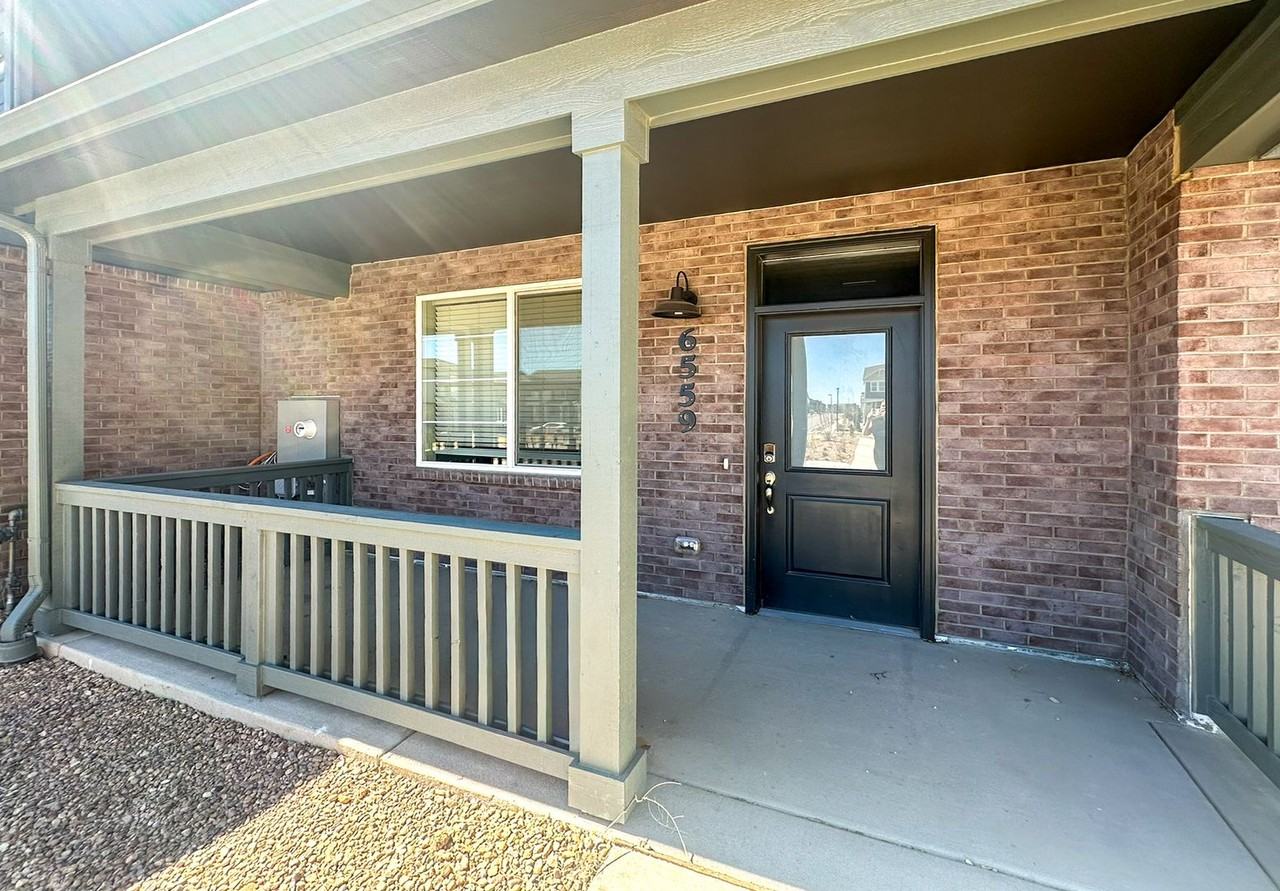 6559 N Malaya St - Photo 4 of 50