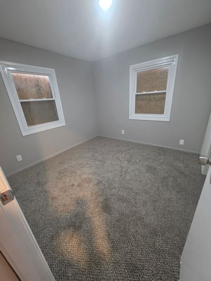 1129 Saint Michael Dr - Photo 4 of 9