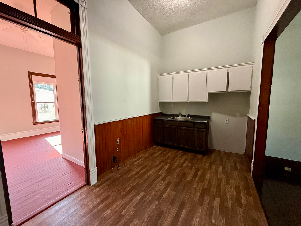 215 W Bryant St #A - Photo 6 of 10