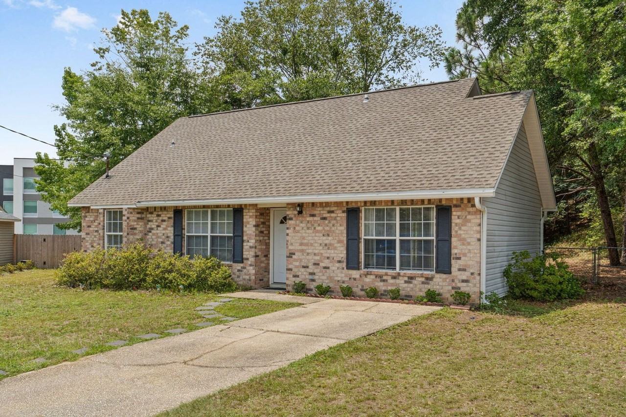 127 Oak Terrace Dr - Photo 2 of 26