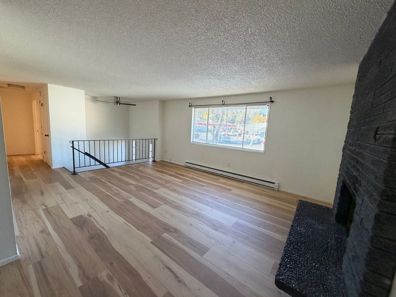 9920 N Whitworth Dr - Photo 3 of 12